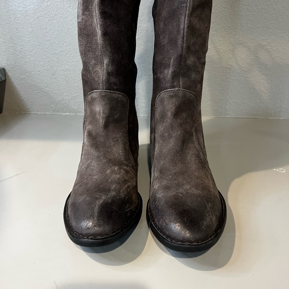 NWT BØRN Brown Suede Knee-High Boots | Low Heel Western Style, Size 10, New - Picture 5 of 7